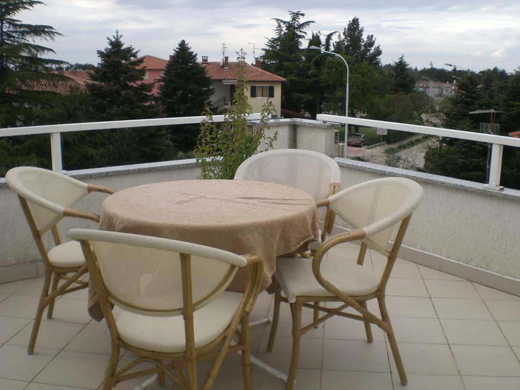 Apartments Maria Umago Esterno foto